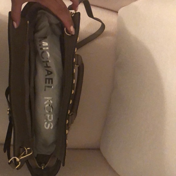 Michael Kors - Large Selma Satchel - Picture 5 of 5